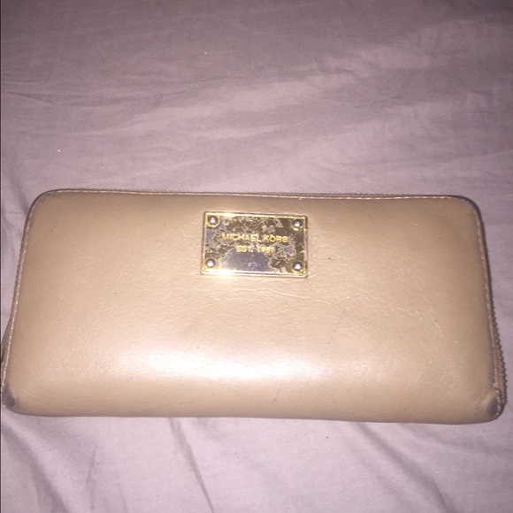 Michael Kors wallet