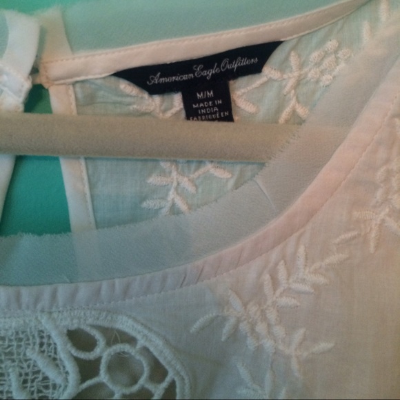 White tank - Picture 3 of 3