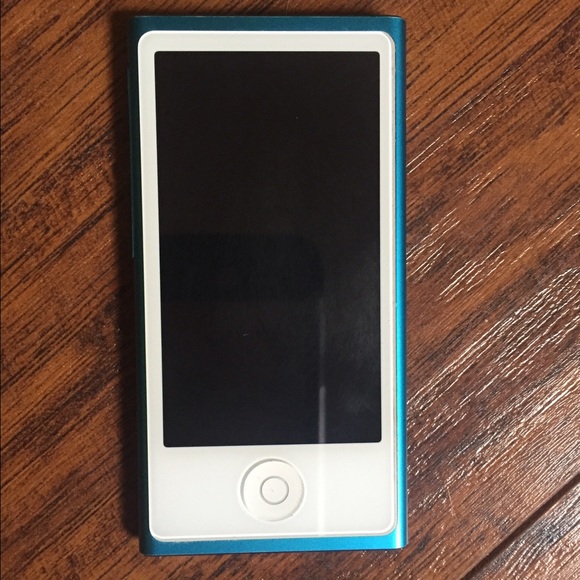 SOLD 📍📍📍 iPod Touch Mini