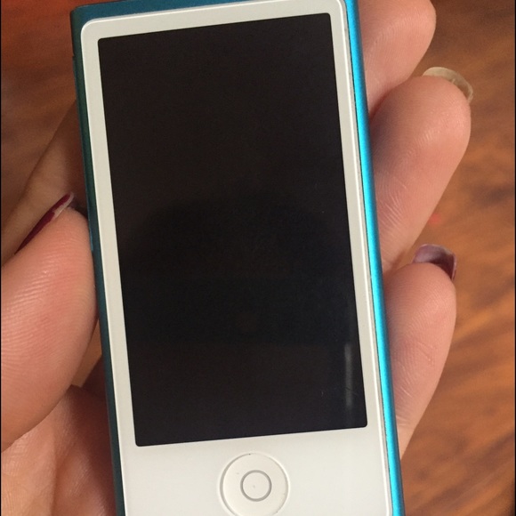 SOLD 📍📍📍 iPod Touch Mini - Picture 3 of 4