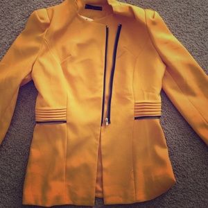Yellow blazer