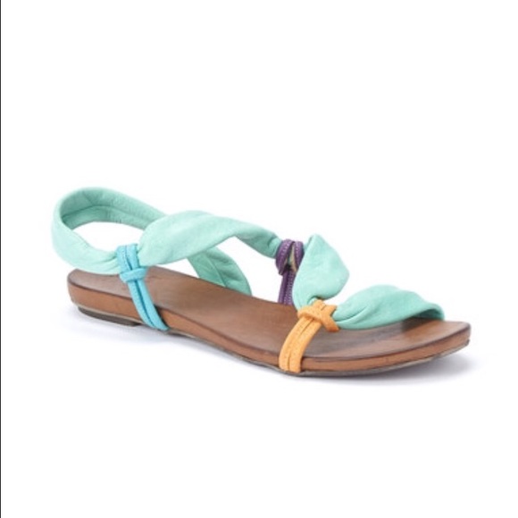 French Blu Shoes - Mint leather sandals