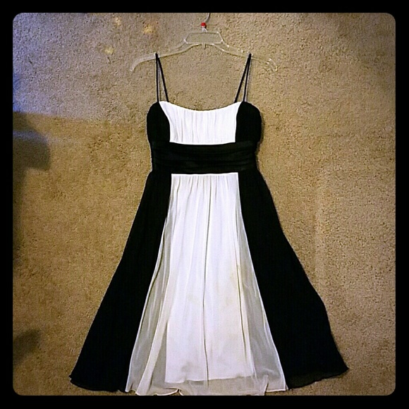 black and white flowy dress