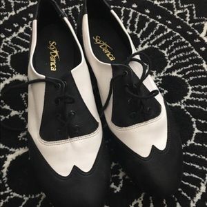 White and black Oxford jazz shoes