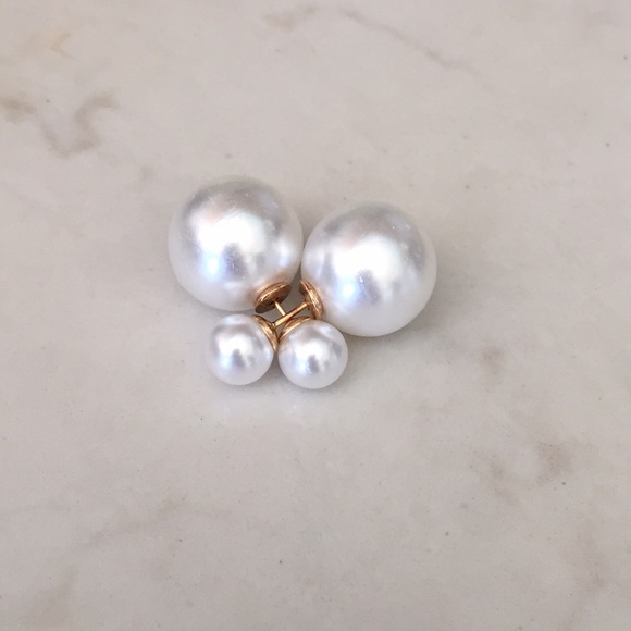 Last one! Faux pearl double sided earrings - Picture 3 of 4