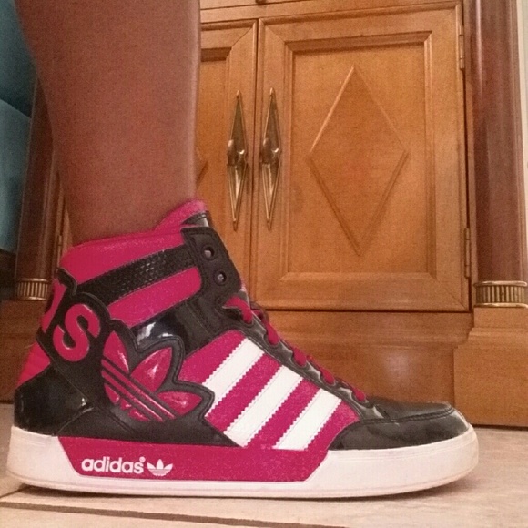 Adidas High Tops FINAL PRICE - Picture 2 of 4