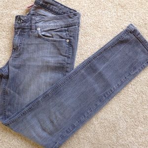 Candie's Size 7 gray skinny jeans