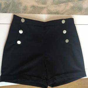 Black H&M shorts