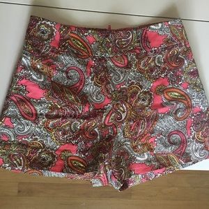 High waisted patterned shorts from H&M