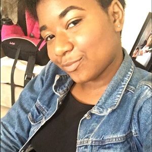 Meet your Posher, Lauryn