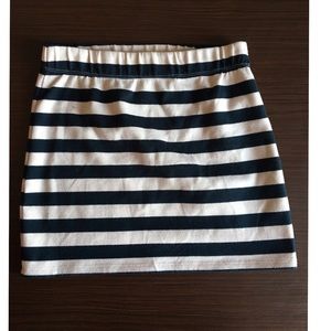 Striped mini skirt