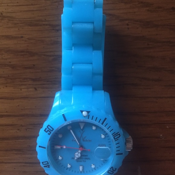 Toy Watch - Picture 3 of 4