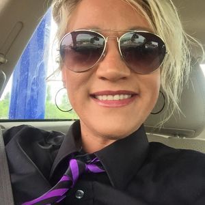 Meet your Posher, Candace