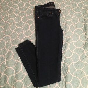 Skinny jeans