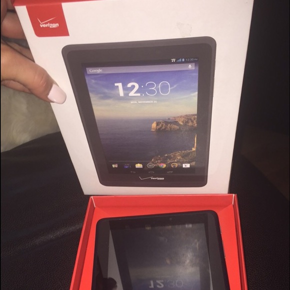 Verizon 4G ellipsis tablet - Picture 2 of 3