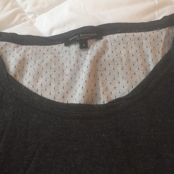 Green envelope tee - Picture 2 of 2