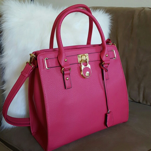 ***SOLD**** Gorgeous, bright pink tote