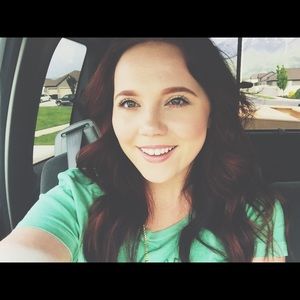 Meet your Posher, Manda