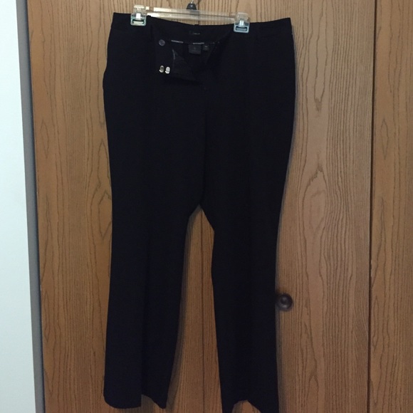 Worthington 16S curvy fit black pants