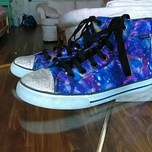Galaxy pattern converse
