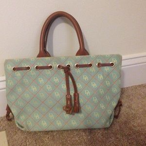 Dooney & Bourke bag