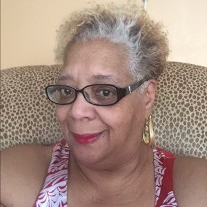 Meet your Posher, Paula