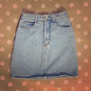 Vintage Guess denim skirt