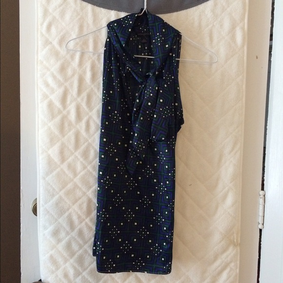 BANANA REPUBLIC 100% SILK TIE NECK BLOUSE