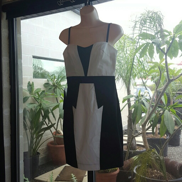 NEW bebe Strapless Dress