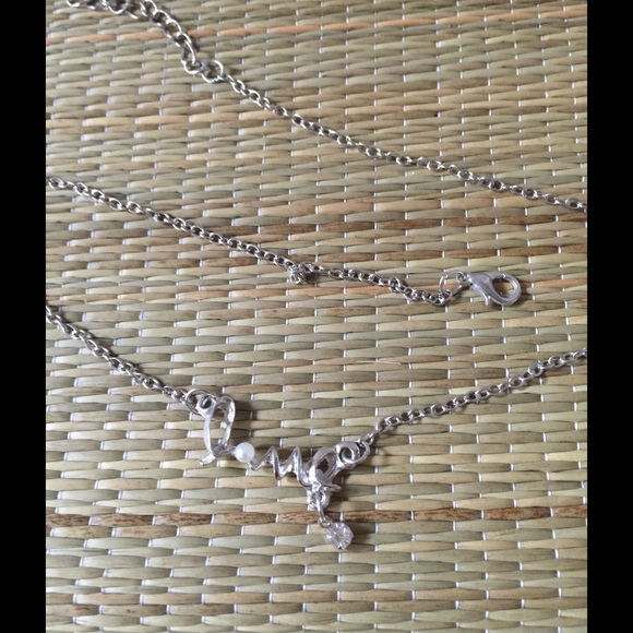 LOVE & PEARL SILVER CHAIN NECKLACE - Picture 5 of 7
