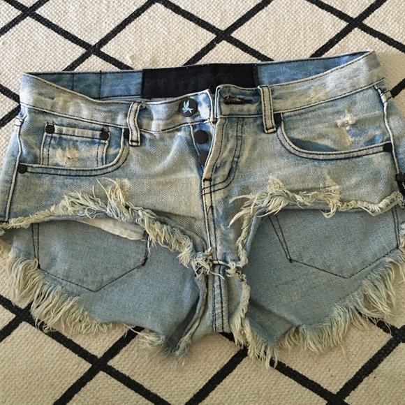 One teaspoon size 26 bonitas denim shorts