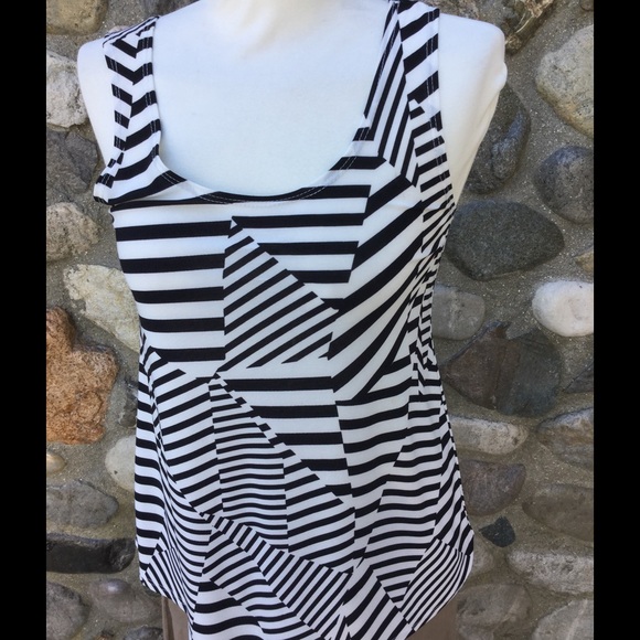 S A L E Sleeveless Tank SMALL