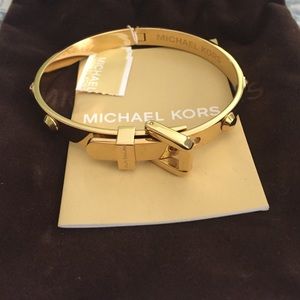 Michael Kors Gold Buckle Bangle
