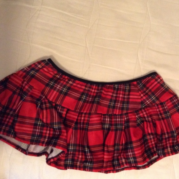 SOLD♣️♥️♠️Plaid Costume Skirt♣️♥️♠️ - Picture 2 of 4