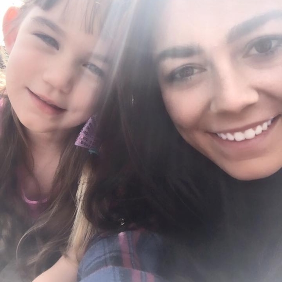 Meet your Posher, Alexandrea