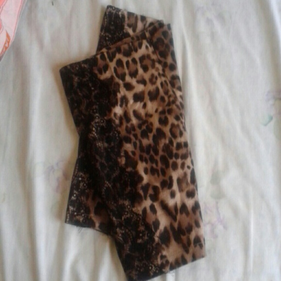 Skirt - Picture 2 of 3