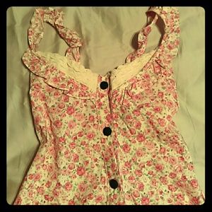 Adorbs vintage floral romper!