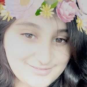 Meet your Posher, Fatima