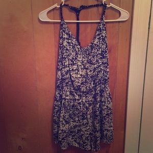 Forever 21 floral romper 🌸🌸🌸