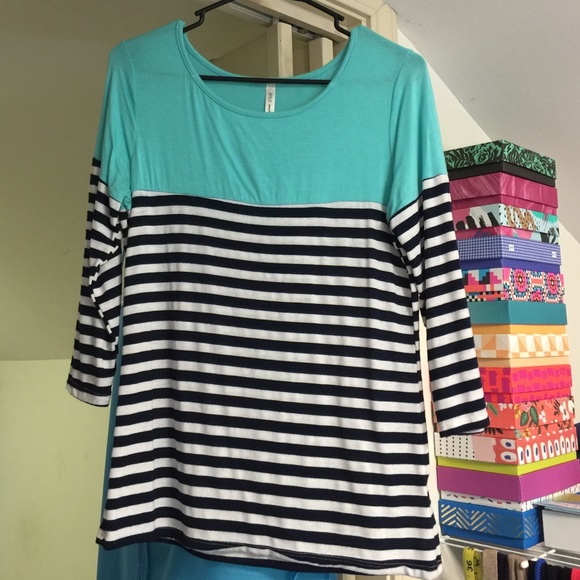 Green and stripe top