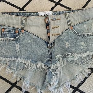 One teaspoon rollers denim shorts size 27
