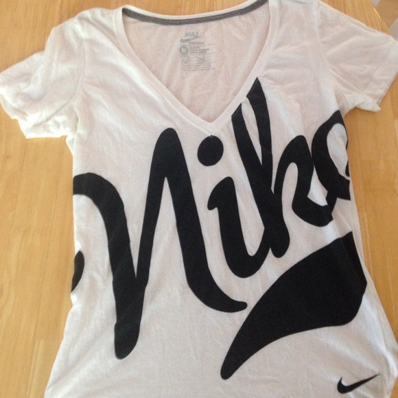 Nike Tops - Nike top