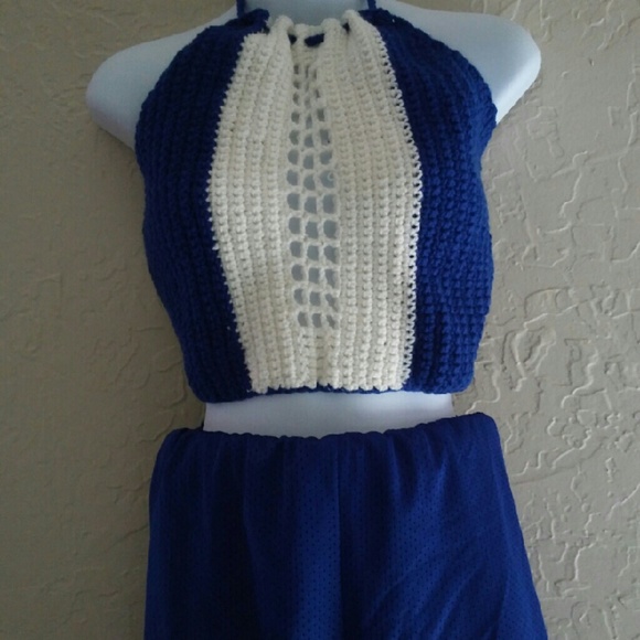 Halter Top - Picture 3 of 3