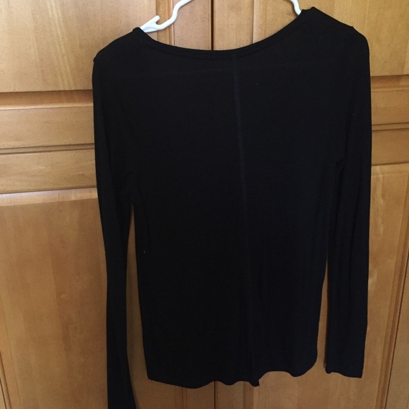 Black tight top - Picture 3 of 3