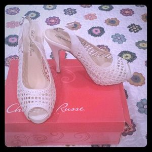 Adorable white heels Never Worn