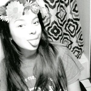 Meet your Posher, Leslie