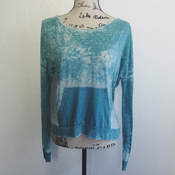 ✨ final price✨Chaser oversized top with pockets