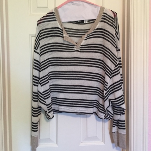 Urban Outfitters cropped knit top