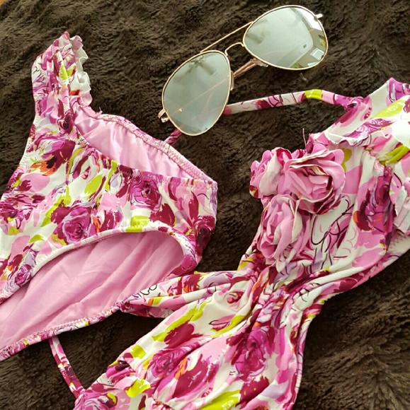 🌹🌹Nanette Lepore Floral Bikini🌹🌹