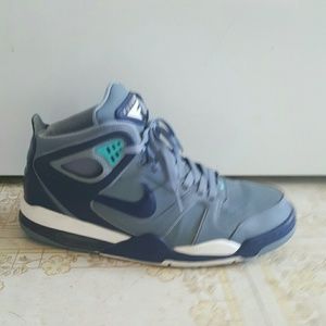 Nike Flight Falcon Men's gym shoe